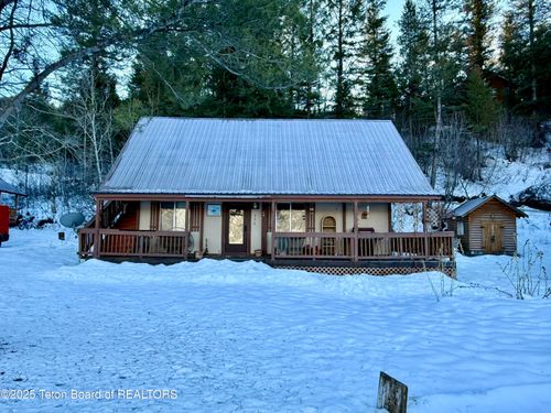 776 Lodge Ln, Alpine, WY, 83128 | Card Image