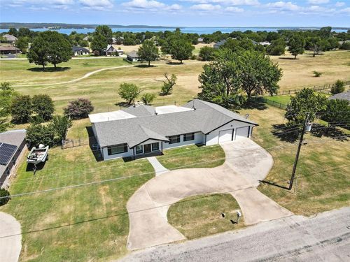 236 Half Moon Way, Runaway Bay, TX, 76426-9772 | Card Image