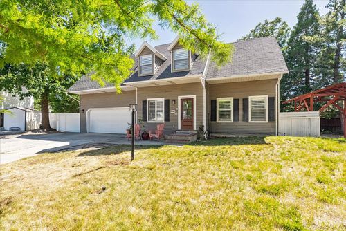 9066 S Newcastle Cir, Sandy, UT, 84093-2881 | Card Image