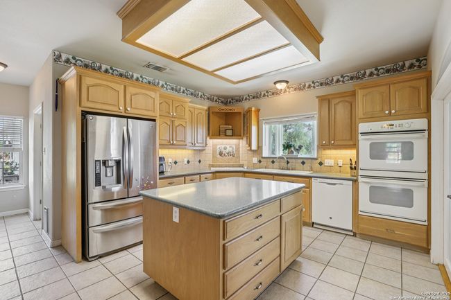 269 Red Rose St, House other with 4 bedrooms, 4 bathrooms and null parking in Spring Branch TX | Image 15