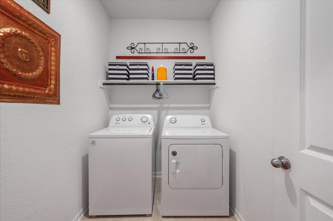 181 Durian Loop, House other with 3 bedrooms, 2 bathrooms and null parking in Buda TX | Image 4