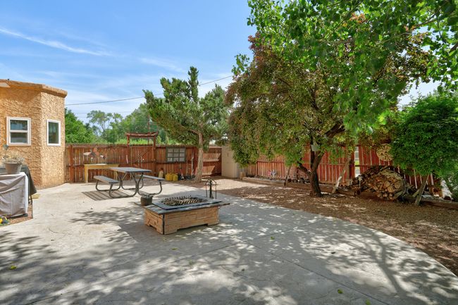 355 Esperanza Dr, House other with 4 bedrooms, 2 bathrooms and null parking in Bosque Farms NM | Image 29