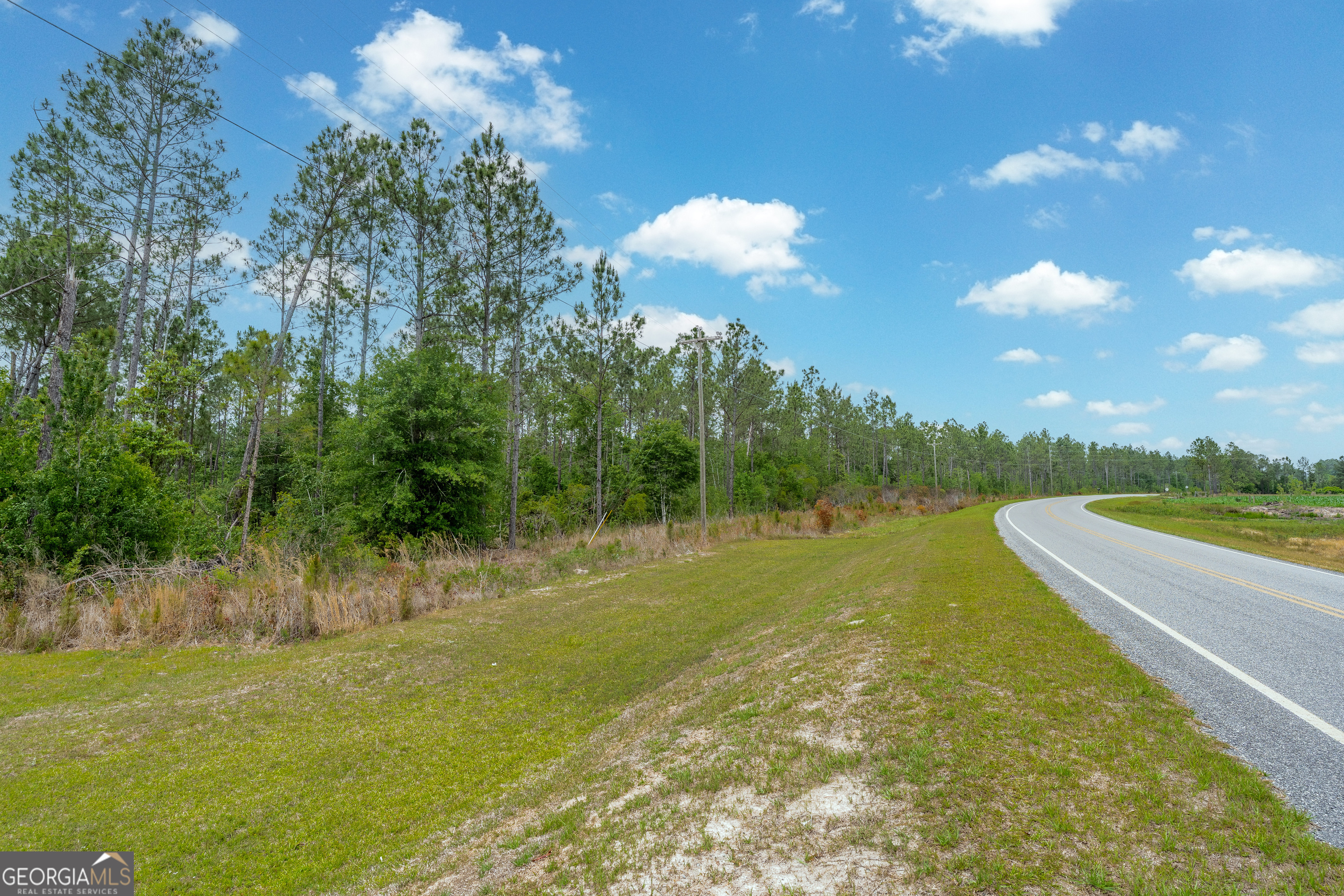 Land in Nicholls 5