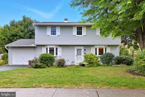 721 Forest St, FLEETWOOD, PA, 19522-1019 | Card Image