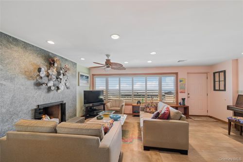 615A Oceanfront, Long Beach, NY, 11561-3040 | Card Image