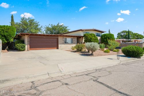 4621 Fairbanks Dr, El Paso, TX, 79924-3708 | Card Image