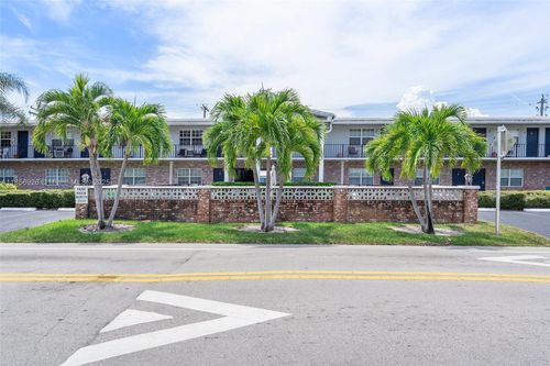 apt-2-2701 Middle River Dr, Fort Lauderdale, FL, 33306-1427 | Card Image