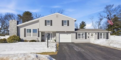 24 Worcester Rd, Peabody, MA, 01960-2120 | Card Image