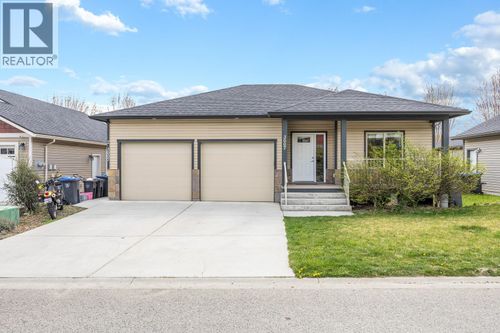 3007 Shetland Road, Kelowna, BC, V1V3A7 | Card Image