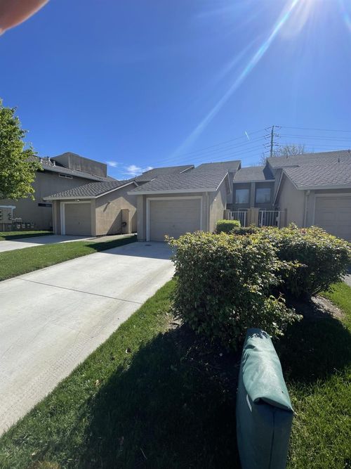 2264 Piccardo Cir, Stockton, CA, 95207-6580 | Card Image