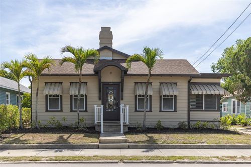 1221 18th St W, Bradenton, FL, 34205-4701 | Card Image