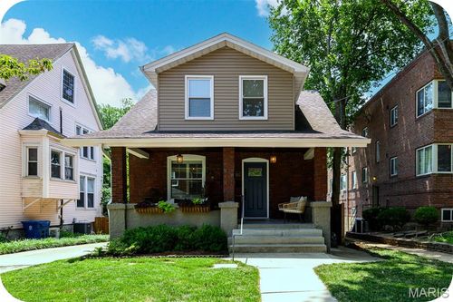 7242 Moller Ave, Saint Louis, MO, 63143-3325 | Card Image