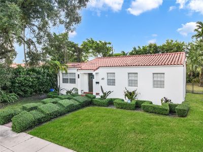 49 Alcantarra Ave, House other with 3 bedrooms, 1 bathrooms and null parking in Coral Gables FL | Image 2