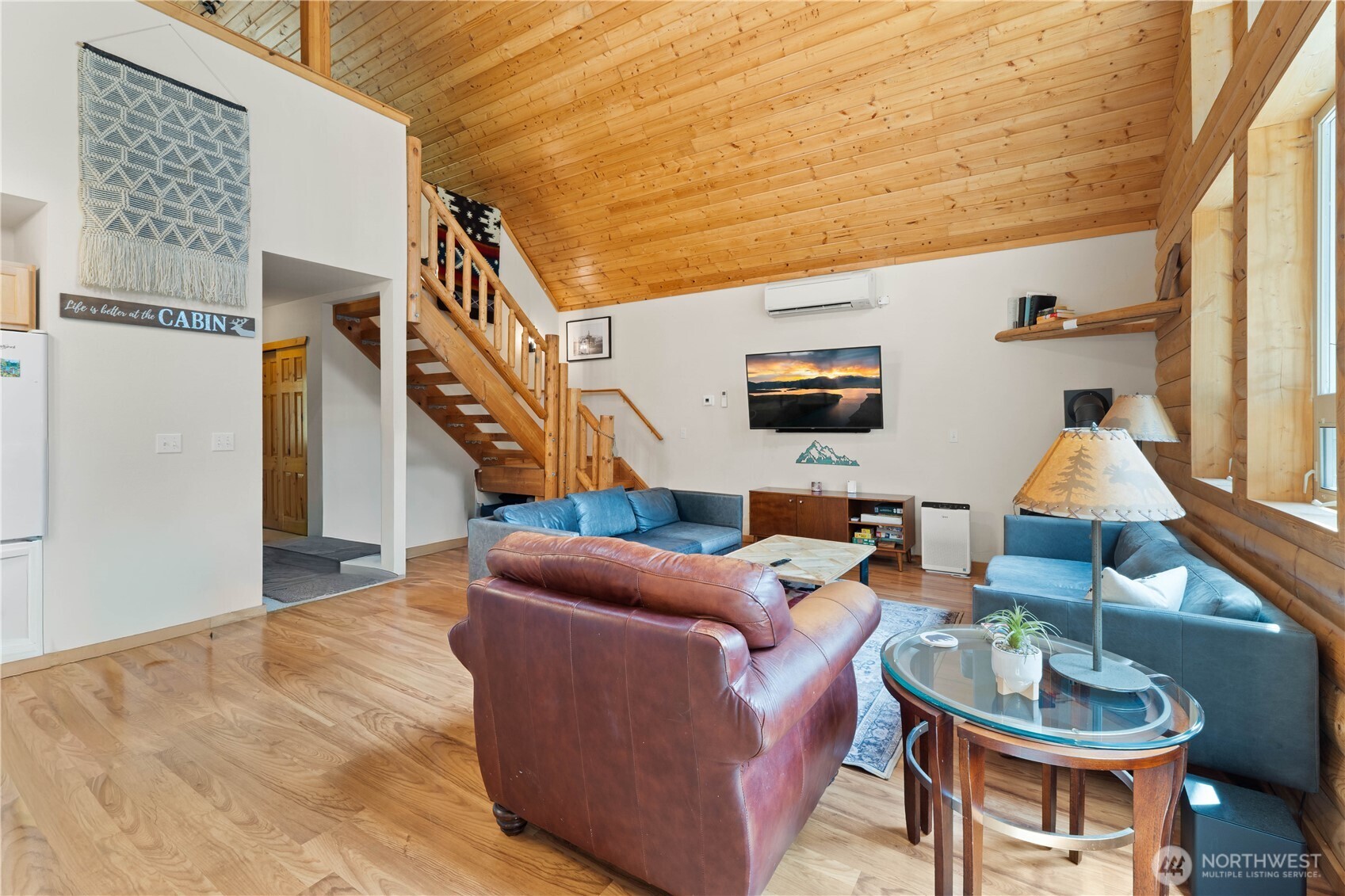 Residential in Ronald 4