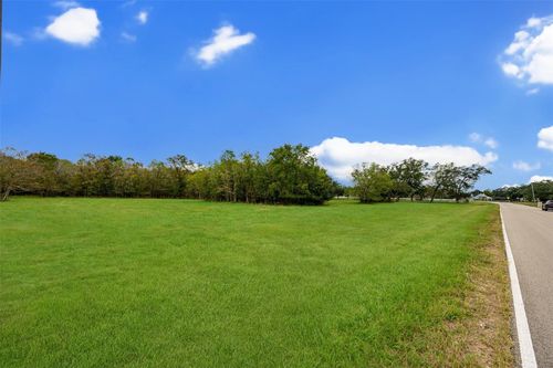 16702 Sun Valley Ln, Rosharon, TX, 77583-7330 | Card Image