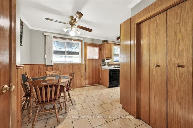 135 Nash Rd N, House other with 3 bedrooms, 2 bathrooms and 5 parking in Hamilton ON | Image 11
