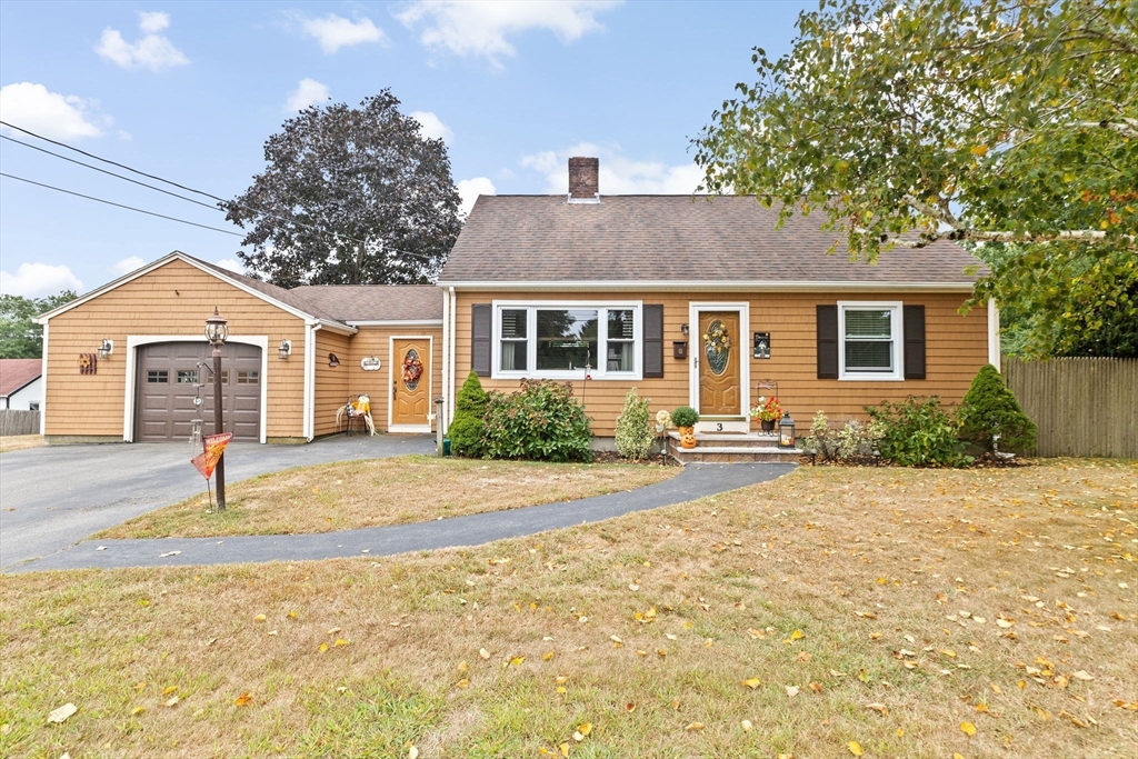 Okeefe St, Taunton, MA 02780