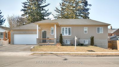 2 Alexander Ave, House other with 2 bedrooms, 3 bathrooms and 6 parking in Cambridge ON | Image 1