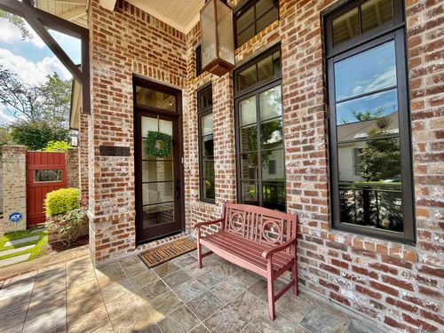 7037 Etage Ct, Baton Rouge, LA, 70806-8700 | Card Image