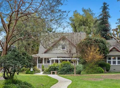 2444 Ashcroft Ave, Clovis, CA, 93611-6002 | Card Image