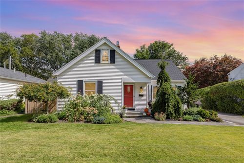 820 S Grosvenor Rd, Rochester, NY, 14618-2504 | Card Image
