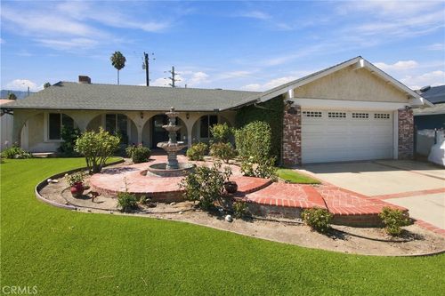 24701 Fourl Rd, Newhall, CA, 91321-3441 | Card Image