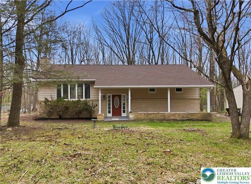 8749 Kings Way, Kunkletown, PA, 18058-1712 | Card Image