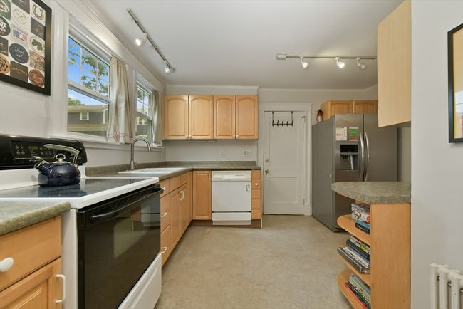 1 - 11 Goodway Rd, Condo with 2 bedrooms, 1 bathrooms and 1 parking in Boston MA | Image 11