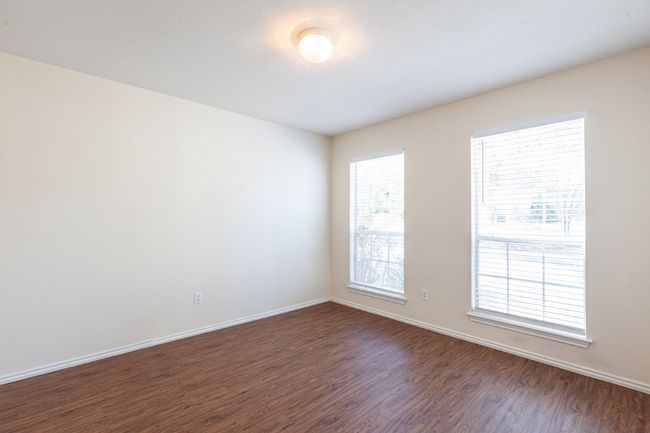 494 Sampson, House other with 4 bedrooms, 3 bathrooms and 4 parking in Kyle TX | Image 5