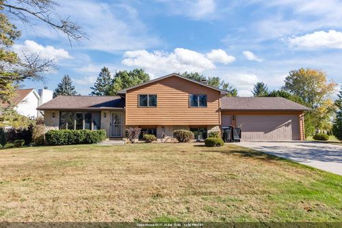 634 E Walnut Place, STURGEON BAY, WI, 54235 | Card Image