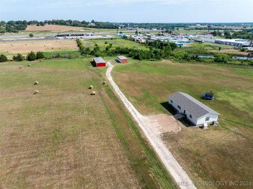 208 W Hollie, Okemah, OK, 74859 | Card Image