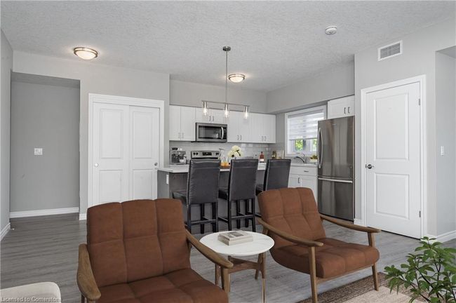 210 - 408 Guelph Ave, Townhouse with 3 bedrooms, 2 bathrooms and 2 parking in Cambridge ON | Image 7