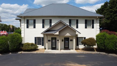 1338 Russell Ave, Jefferson City, TN, 37760-2761 | Card Image