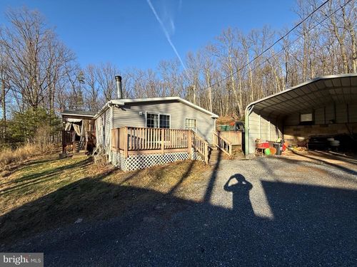 37 Advent Dr, AUGUSTA, WV, 26704-1246 | Card Image