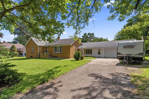 3290 Drexel Avenue, Genesee Charter Township, MI, 48506 | Card Image