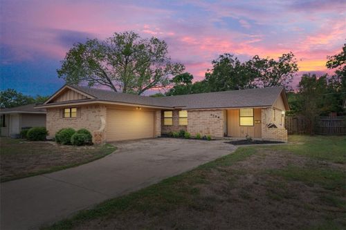 1124 Pembrook Drive, Waco, TX, 76710 | Card Image