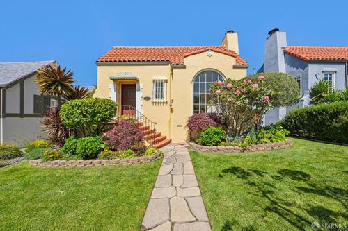 374 San Benito Way, San Francisco, CA, 94127-2533 | Card Image