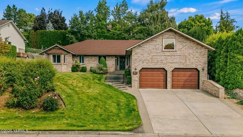 317 N 73rd Ave, Yakima, WA, 98908-5409 | Card Image