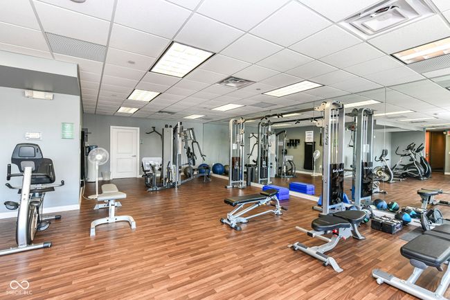 No need for a gym membership with this onsite state of the art fitness center. | Image 47