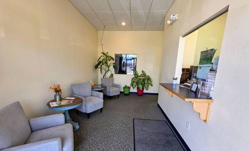 21 Public Sq, Stockton, MO, 65785-7617 | Card Image
