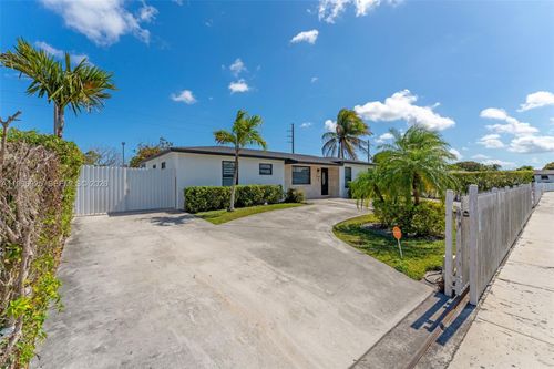 25435 Sw 127th Ct, Homestead, FL, 33032-5711 | Card Image