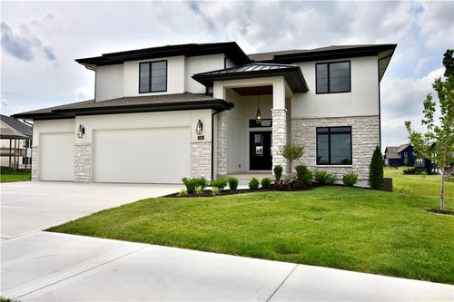 7616 Booth Ave, Kansas City, MO, 64138 | Card Image