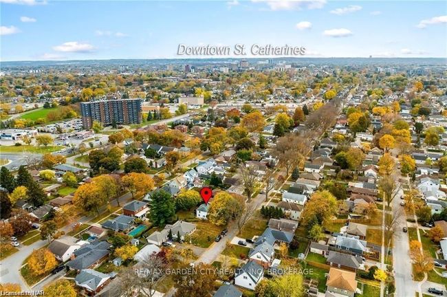 246 York St, House other with 3 bedrooms, 2 bathrooms and 3 parking in Saint Catharines ON | Image 39