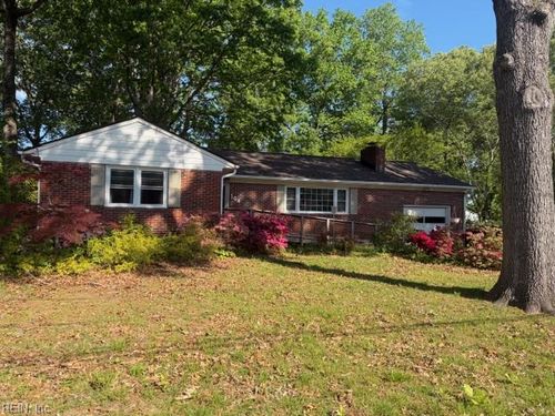 104 Bell Hill Drive, Yorktown, VA, 23692 | Card Image