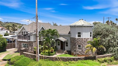 55-689 Wahinepee St, Laie, HI, 96762-1255 | Card Image