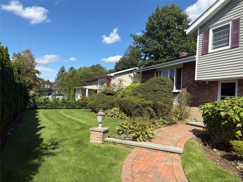 6 Lewis Ave, Jericho, NY, 11753-1924 | Card Image
