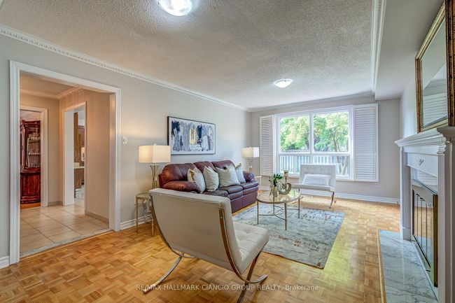 40 Crandall Dr, House other with 4 bedrooms, 4 bathrooms and 6 parking in Markham ON | Image 10