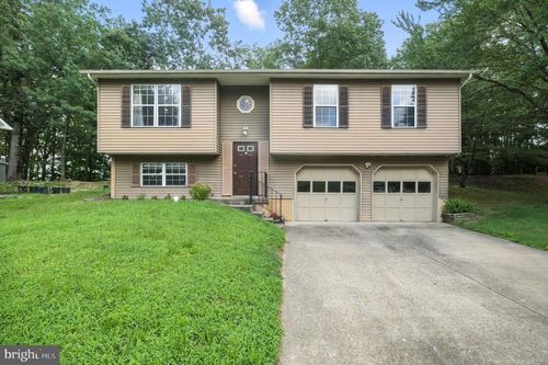 18245 Linton Ct, DUMFRIES, VA, 22026-2458 | Card Image