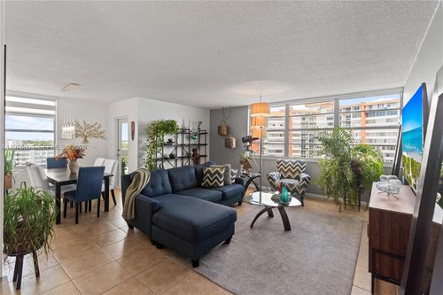 apt-1226e-1351 Ne Miami Gardens Dr, North Miami Beach, FL, 33179-4928 | Card Image