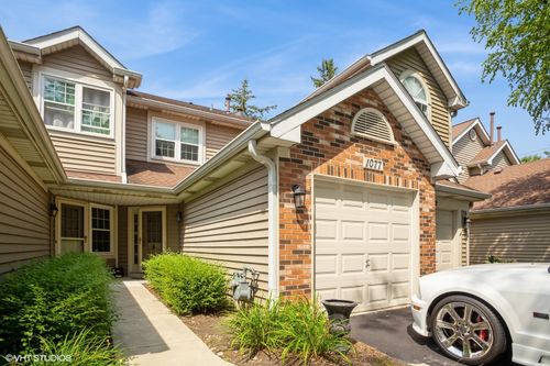 1077 Lakewood Cir, Carol Stream, IL, 60188-2991 | Card Image